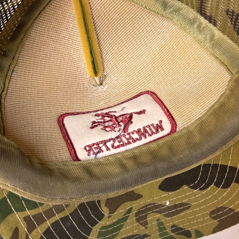 Vtg 80s WINCHESTER Camouflage Trucker Hat Embroidered Green Mesh Snapback Cap